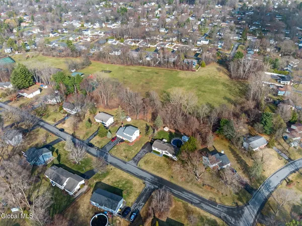 $479,000 | 766 Westmoreland Drive, Niskayuna, NY 12309