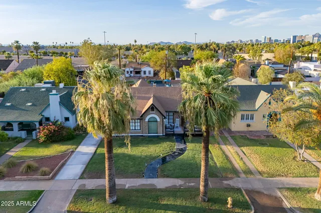 $745,000 | 1126 West Portland Street, Phoenix, AZ 85007