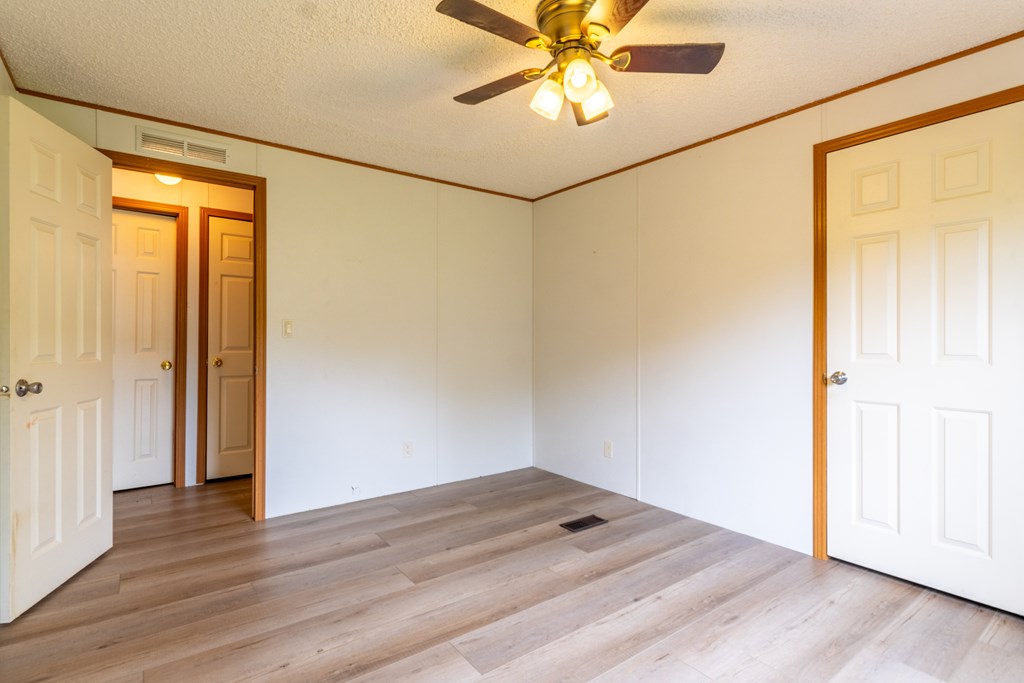 3887 Airport Road Southeast Dalton, GA 30721 - Photo 15 of 20