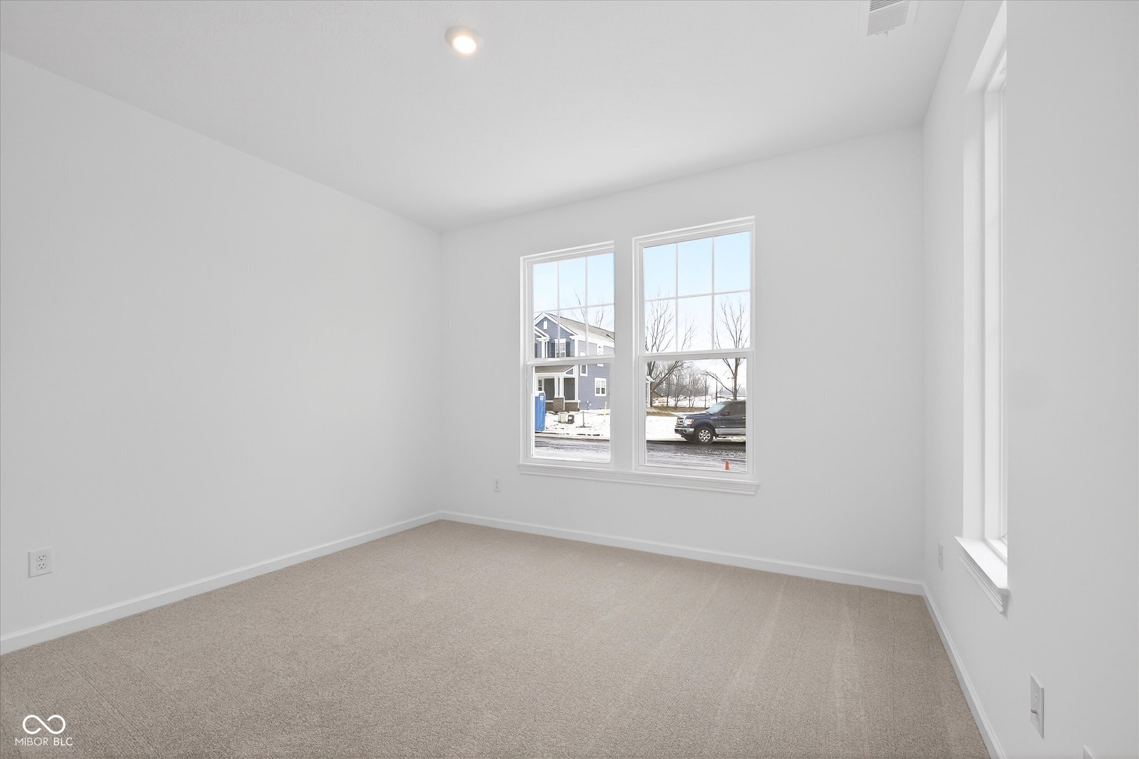 16067 Meadow Frost Court Fishers, IN 46037 - Photo 13 of 34