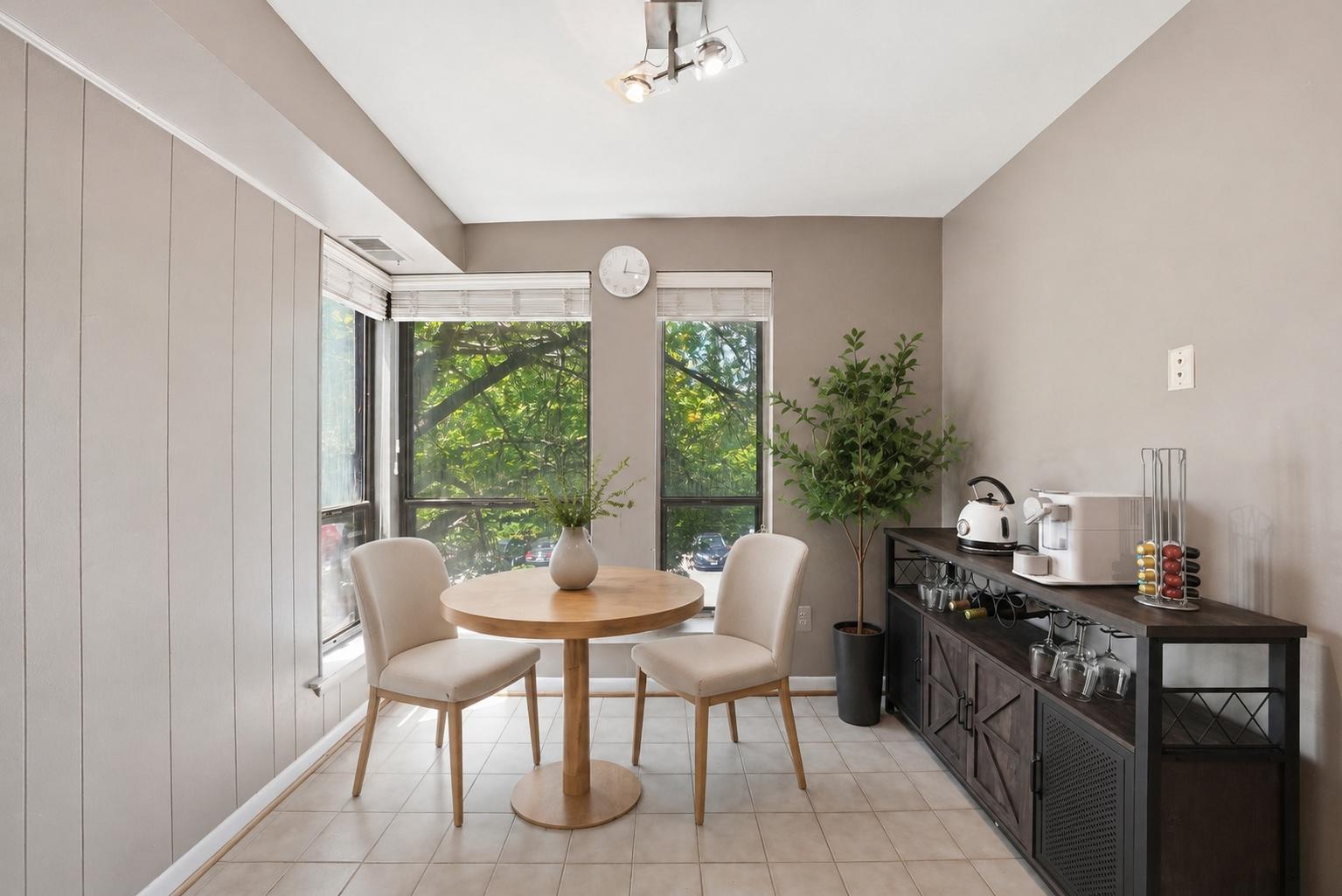 11252 Chestnut Grove Square, Unit 248 Reston, VA 20190 - Photo 9 of 25 Bright and inviting breakfast nook.