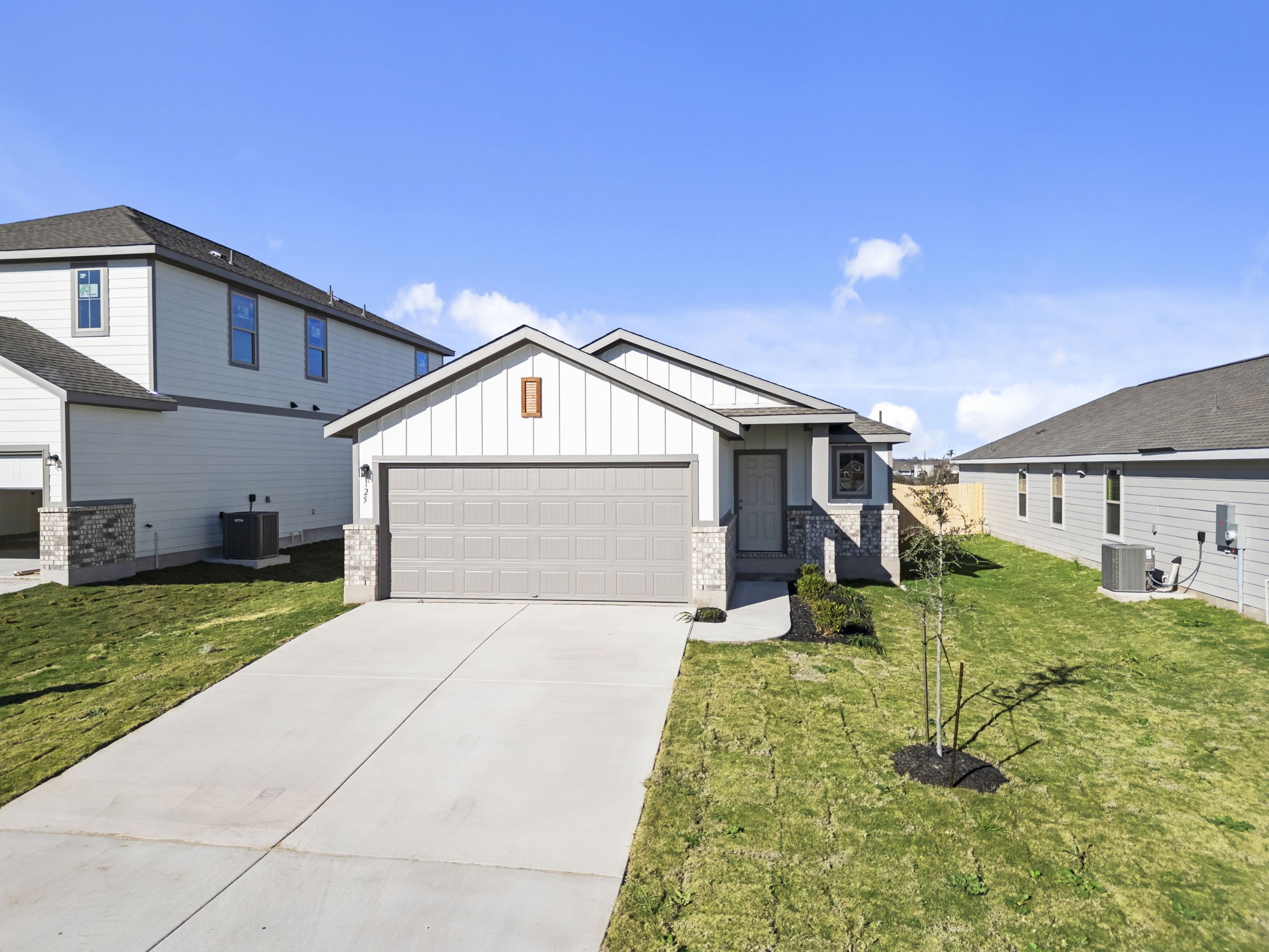 125 Hatari Trail Jarrell, TX 76537 - Photo 1 of 40