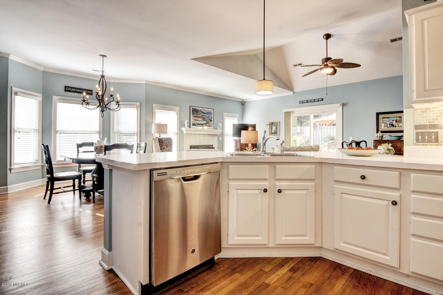 5628 Shell Rd Village Drive Wilmington, NC 28403 - Photo 18 of 33 5628 Shell Rd Village Dr-large-018-11-DS