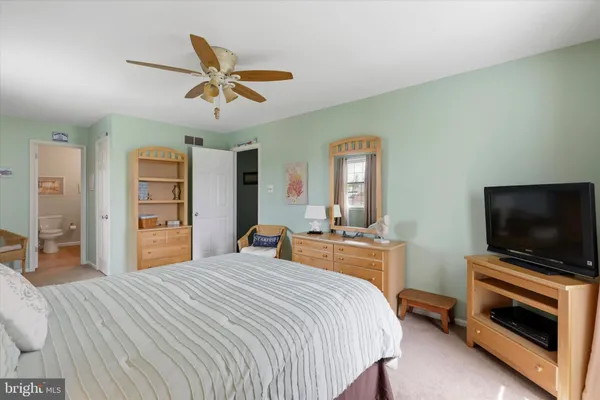 $675,000 | 12 Sterling Drive, Horsham, PA 19044