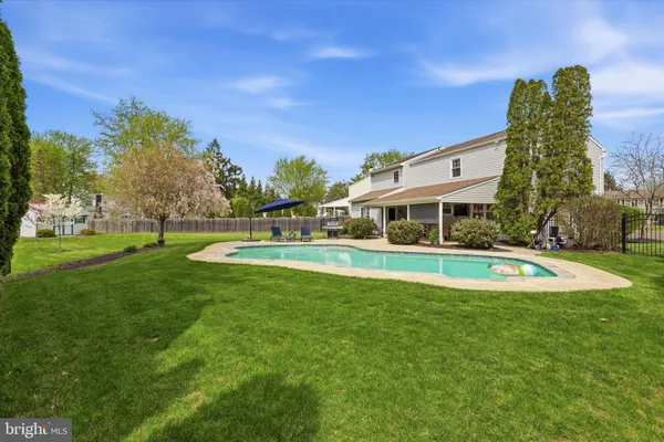 $675,000 | 12 Sterling Drive, Horsham, PA 19044