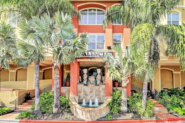 $165,000 | 1711 Old Spanish Trail, Unit 242, Houston, TX 77054
