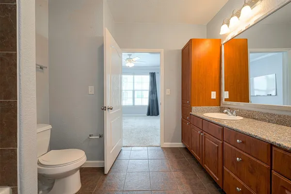 $165,000 | 1711 Old Spanish Trail, Unit 242, Houston, TX 77054