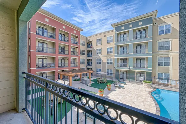 $165,000 | 1711 Old Spanish Trail, Unit 242, Houston, TX 77054