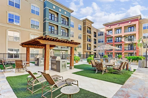 $165,000 | 1711 Old Spanish Trail, Unit 242, Houston, TX 77054