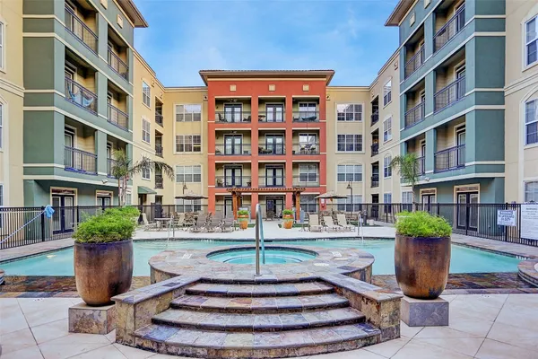 $165,000 | 1711 Old Spanish Trail, Unit 242, Houston, TX 77054