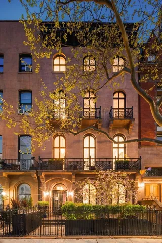 a view of a large building