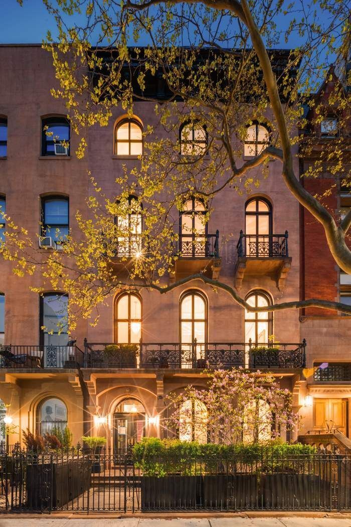 a view of a large building