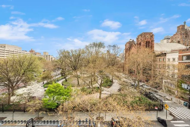 $13,995,000 | 243 East 17th Street | Gramercy