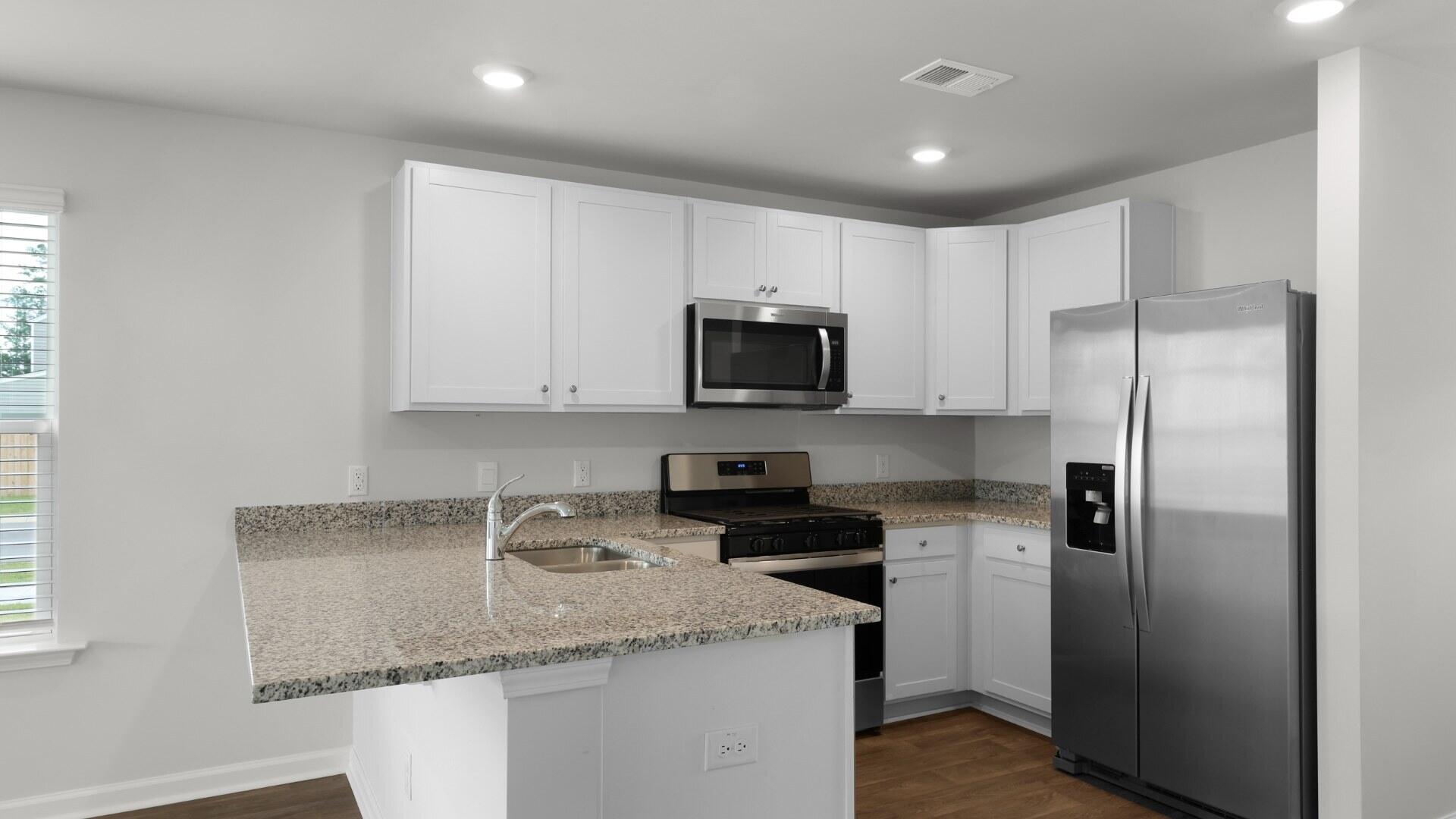 836 Long Blf Road Summerville, SC 29486 - Photo 15 of 32 518 Golden Embers_10