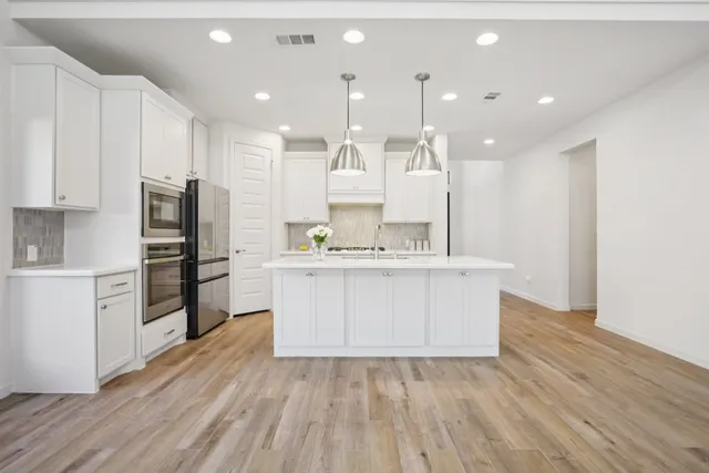 $675,000 | 1140 Bryson Rdg Trail, Leander, TX 78641