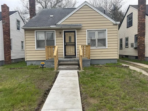 $1,350 | 19260 Bloom Street, Detroit, MI 48234