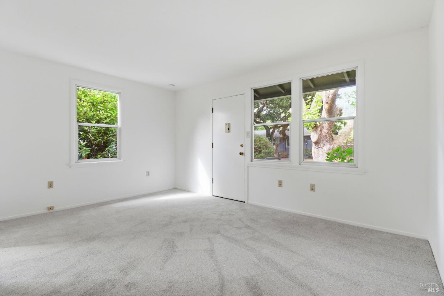 88 Martin Drive Novato, CA 94949 - Photo 7 of 33