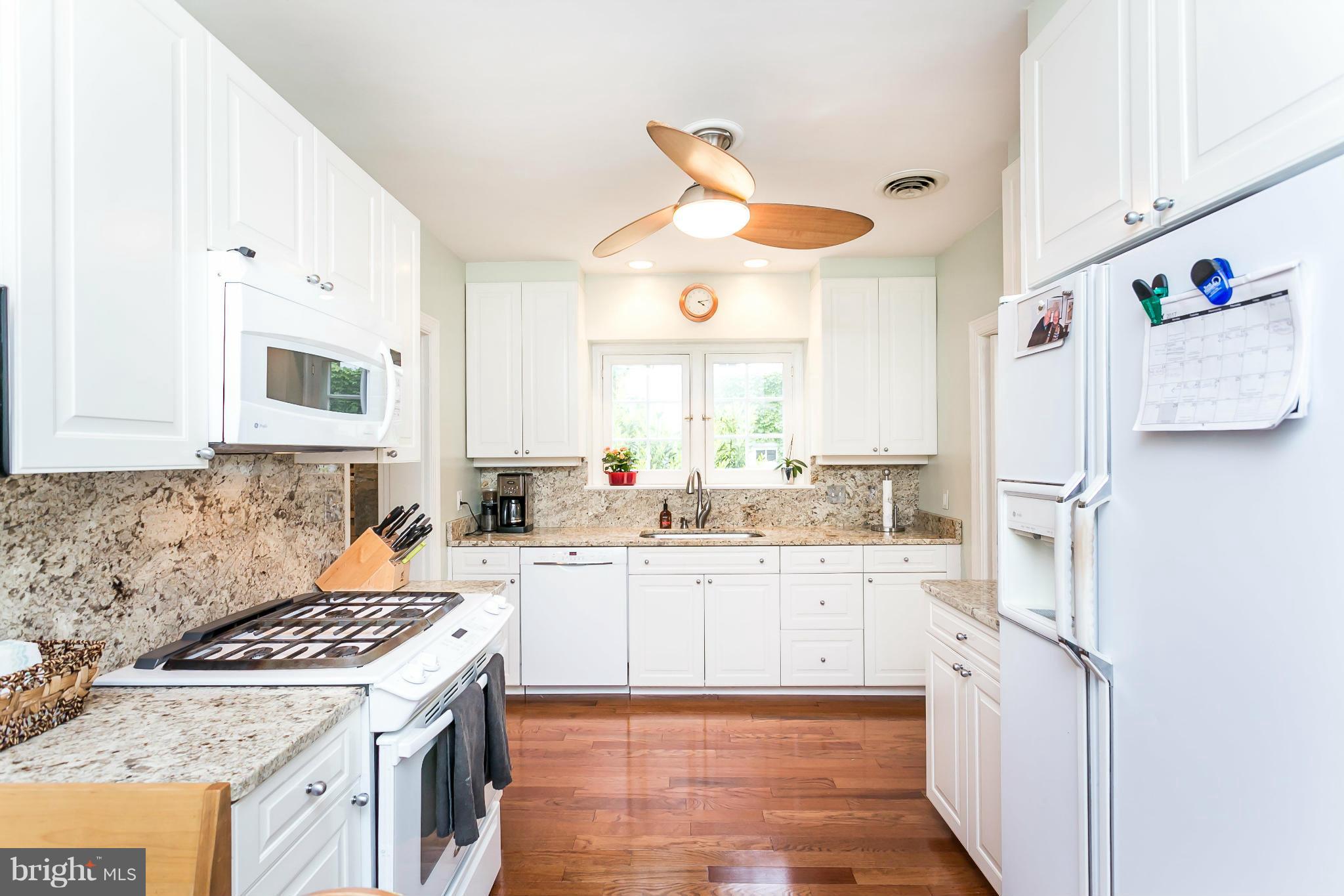 7100 Sheffield Road Baltimore, MD 21212 - Photo 7 of 30 Kitchen