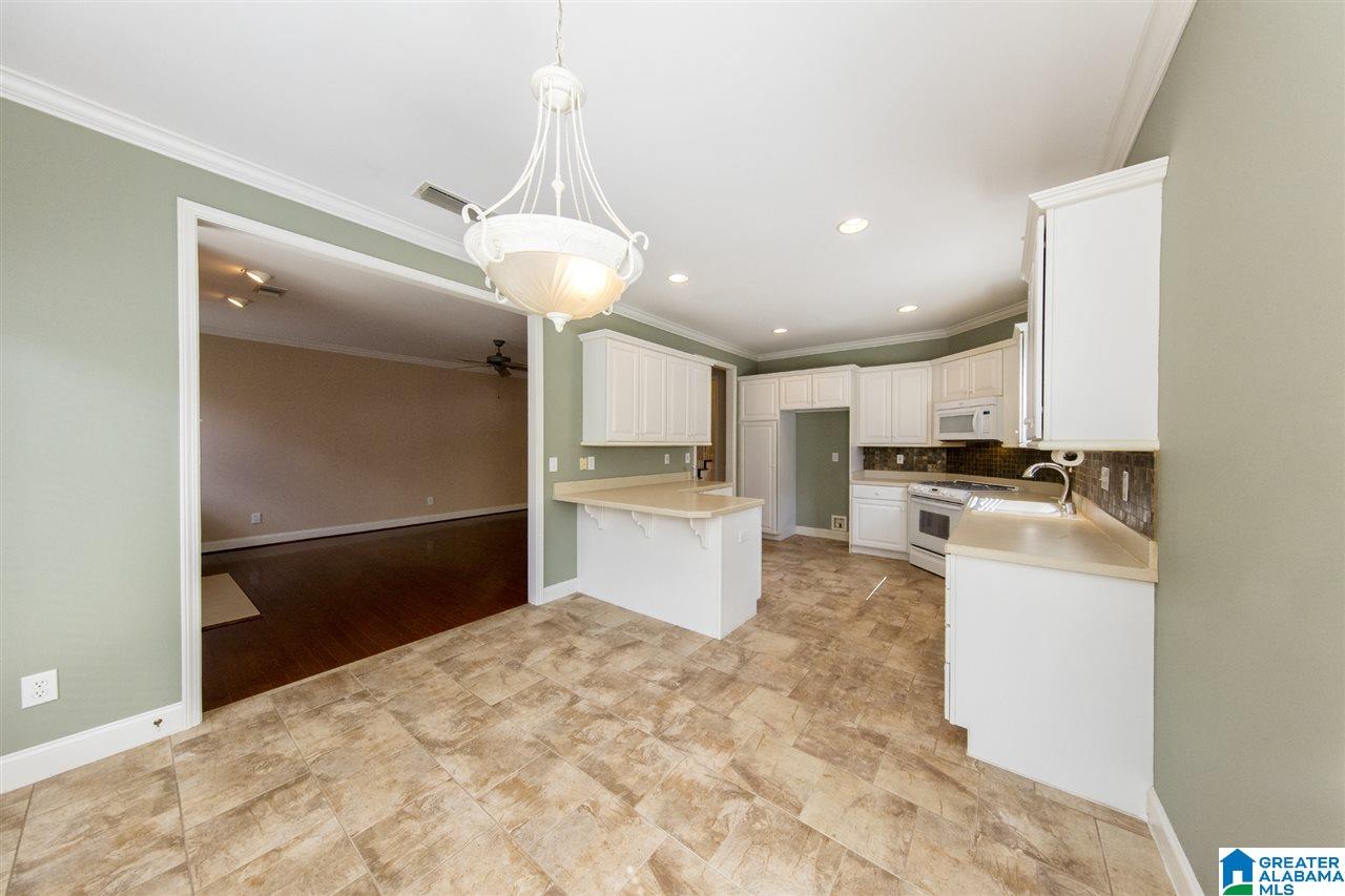 2642 Hackberry Road Birmingham, AL 35226 - Photo 8 of 31