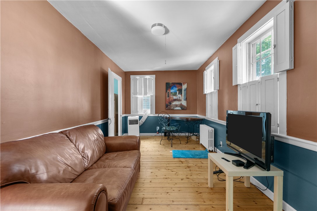 26 Perry Street, Unit 1 Newport, RI 02840 - Photo 8 of 27