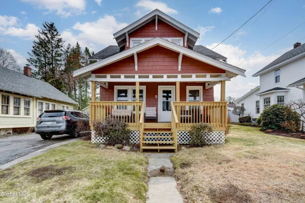 $139,900 | 6 Woodward Avenue, Gloversville, NY 12078