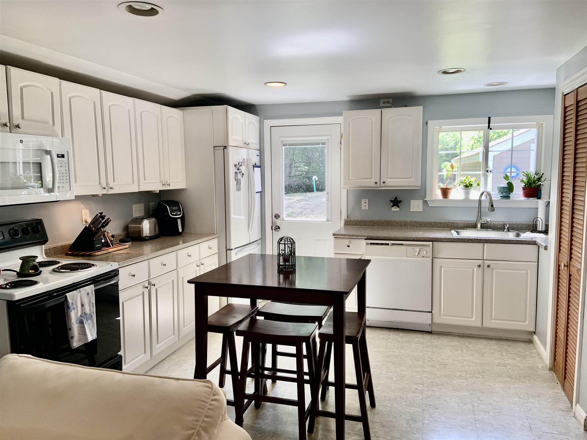 331 Berry River Road Barrington, NH 03825 - Photo 5 of 28
