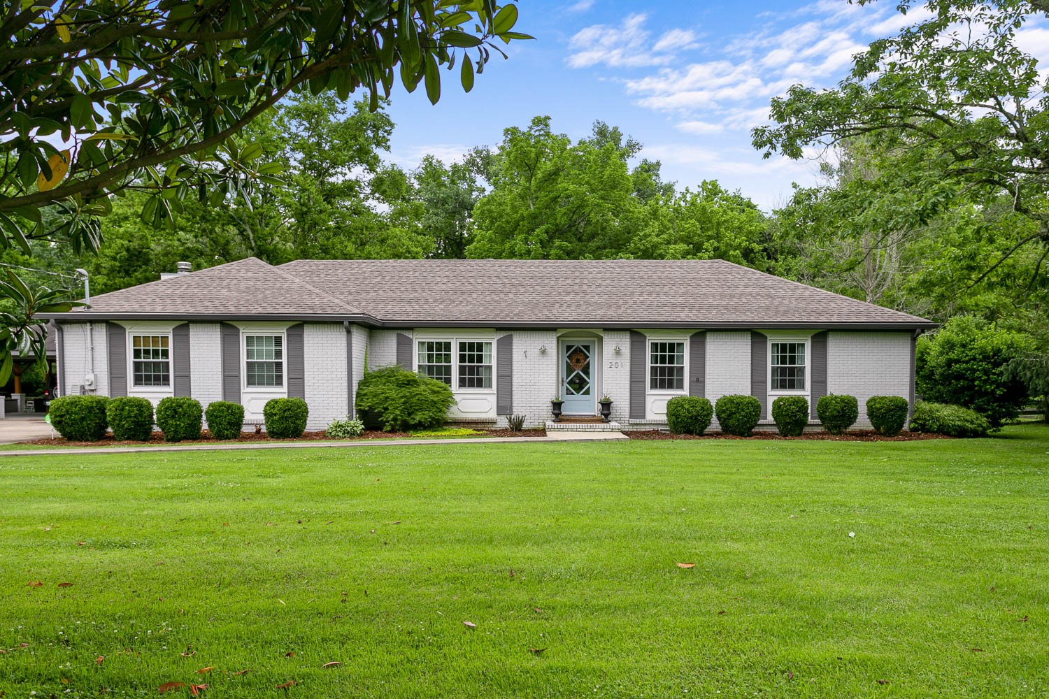 201 Ridgewood Road Franklin, TN 37064 - Photo 1 of 46 Gallery Image 1