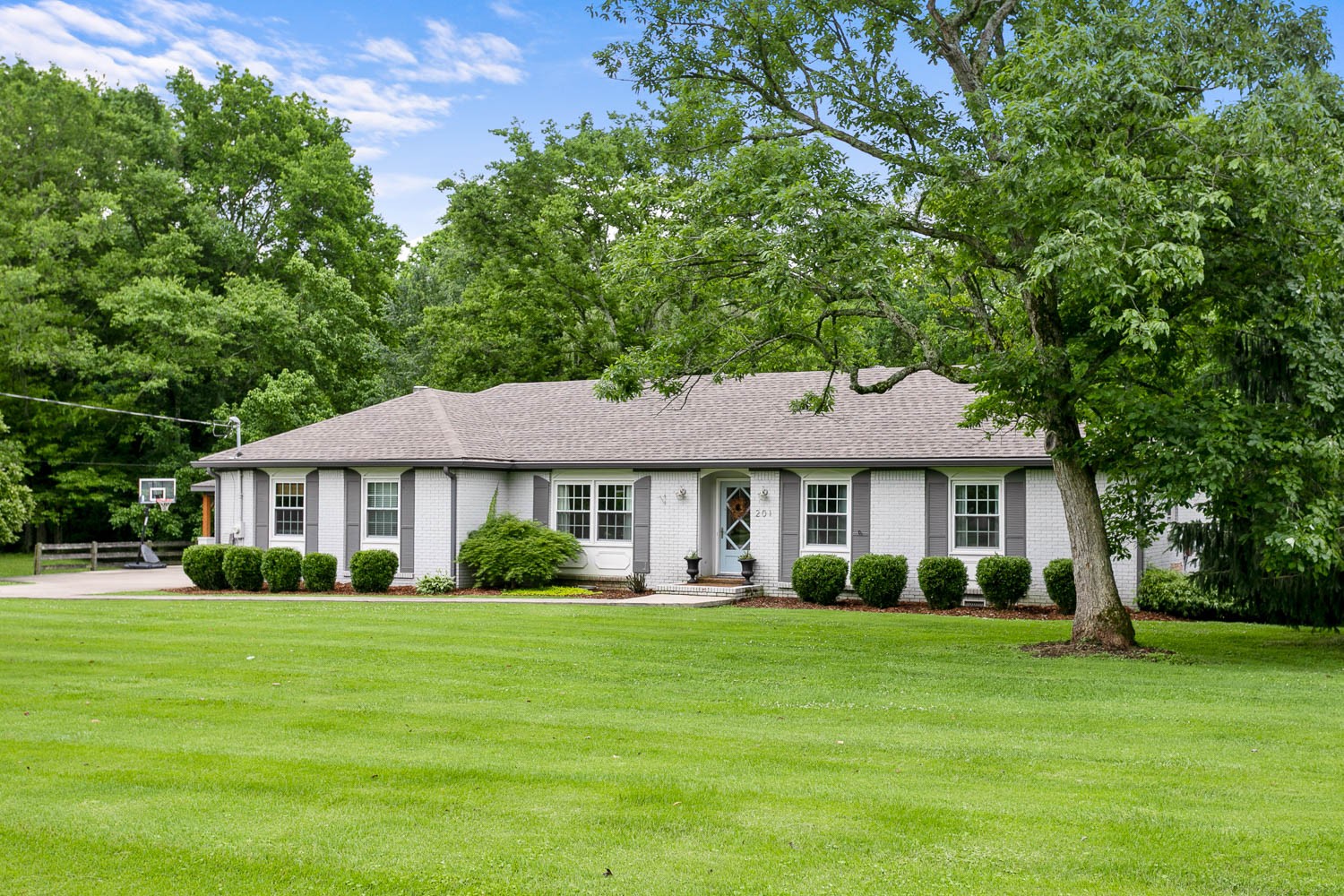 201 Ridgewood Road Franklin, TN 37064 - Photo 2 of 46 Gallery Image 2