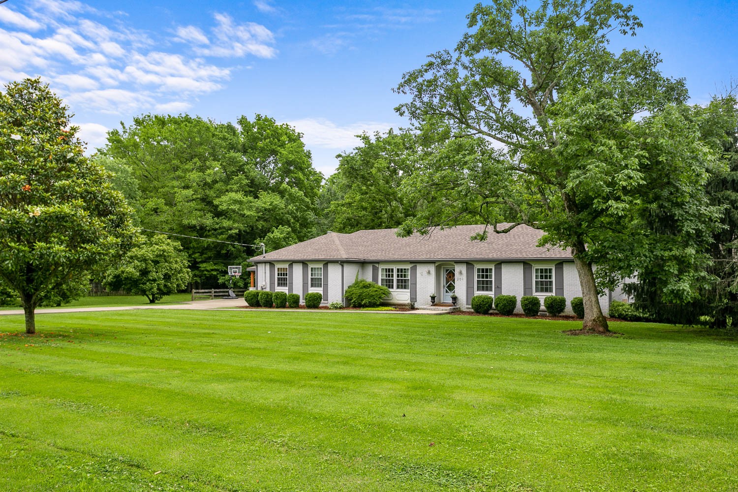 201 Ridgewood Road Franklin, TN 37064 - Photo 3 of 46 Gallery Image 3