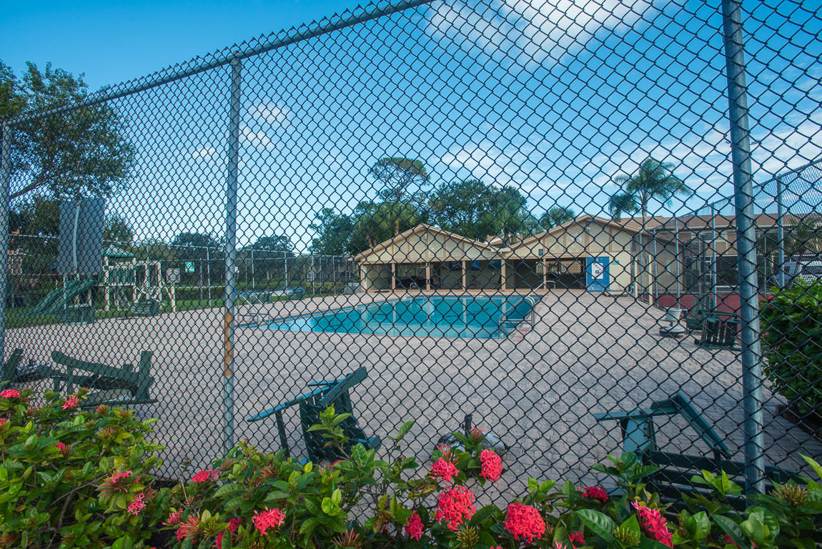 52 Maplecrest Circle Jupiter, FL 33458 - Photo 39 of 42 52 Maplecrest Cir-36