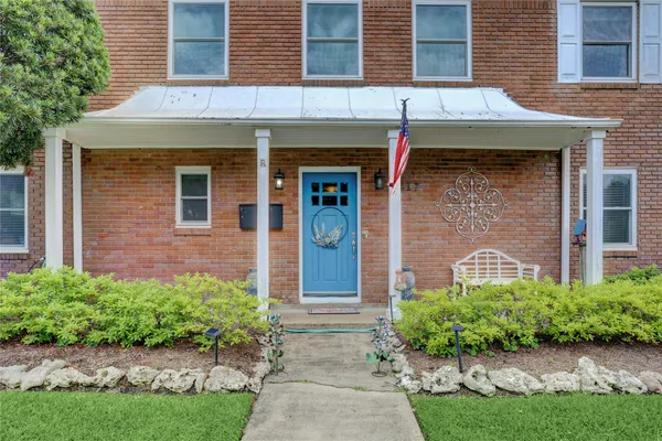 $2,000 | 3617 Murworth Drive, Houston, TX 77025