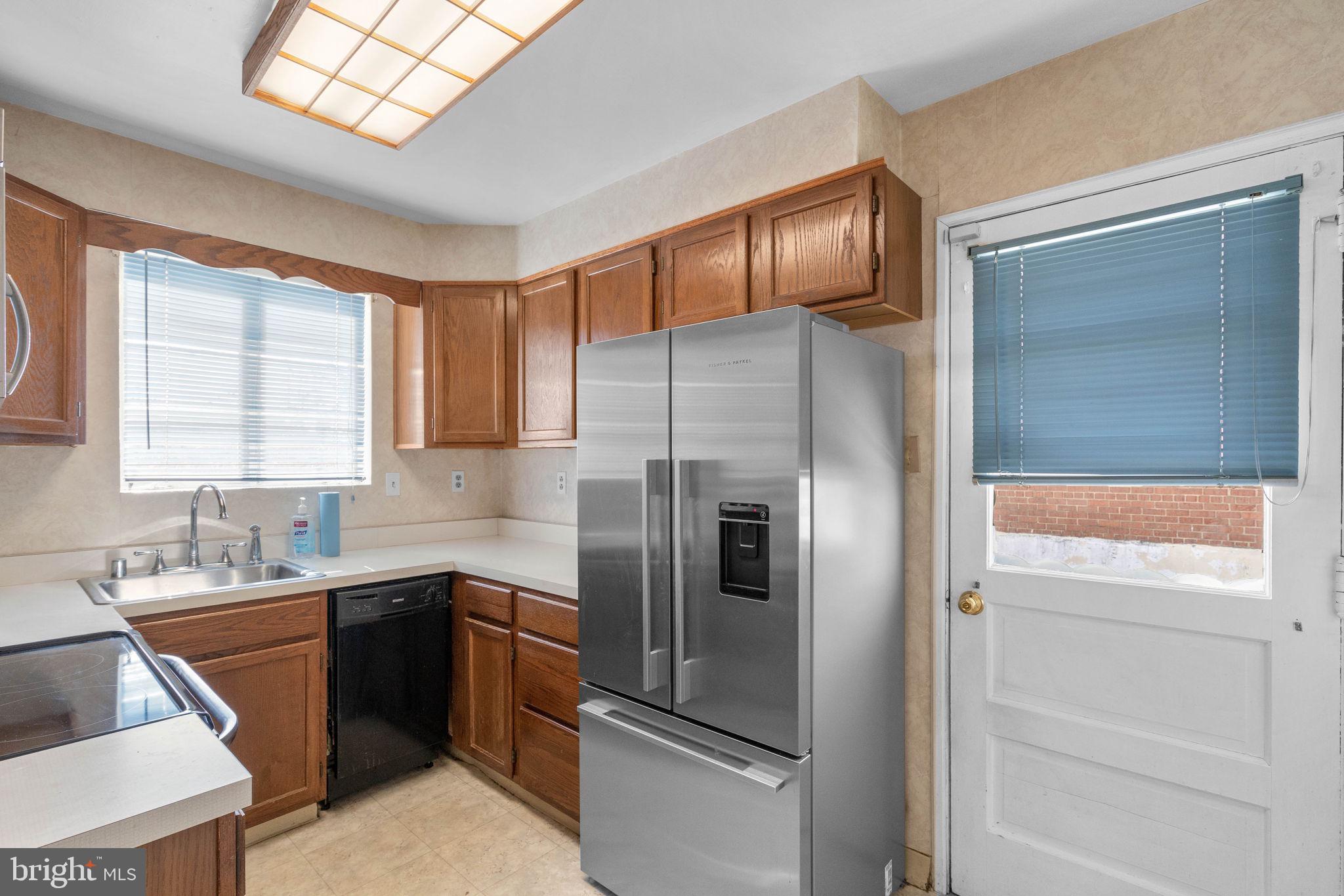 3302 Weller Road Silver Spring, MD 20906 - Photo 2 of 19