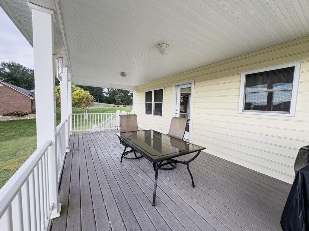 1937 Commonwealth Road Galax, VA 24333 - Photo 29 of 36 Gallery Image 29