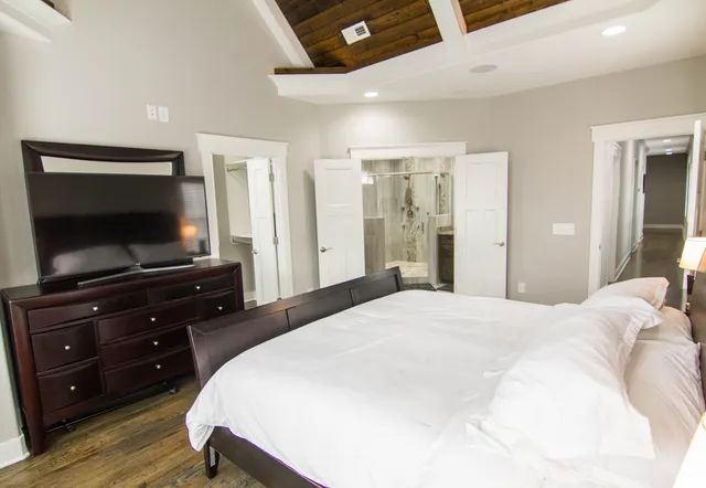 $3,500 | 910 11th Avenue North, Unit A, Nashville, TN 37208