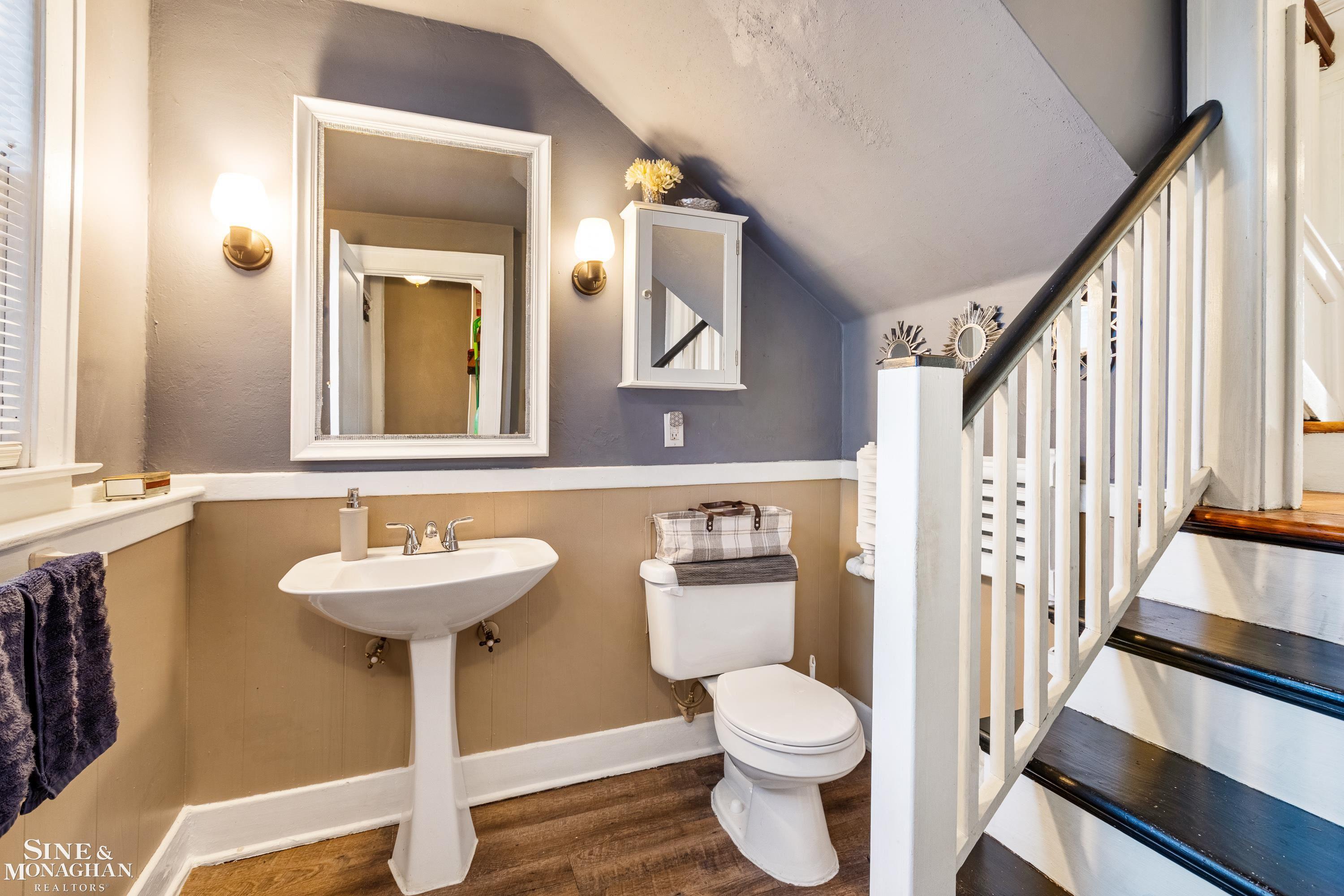 1026 Nottingham Road Grosse Pointe, MI 48230 - Photo 15 of 39 50103587-14.JPG