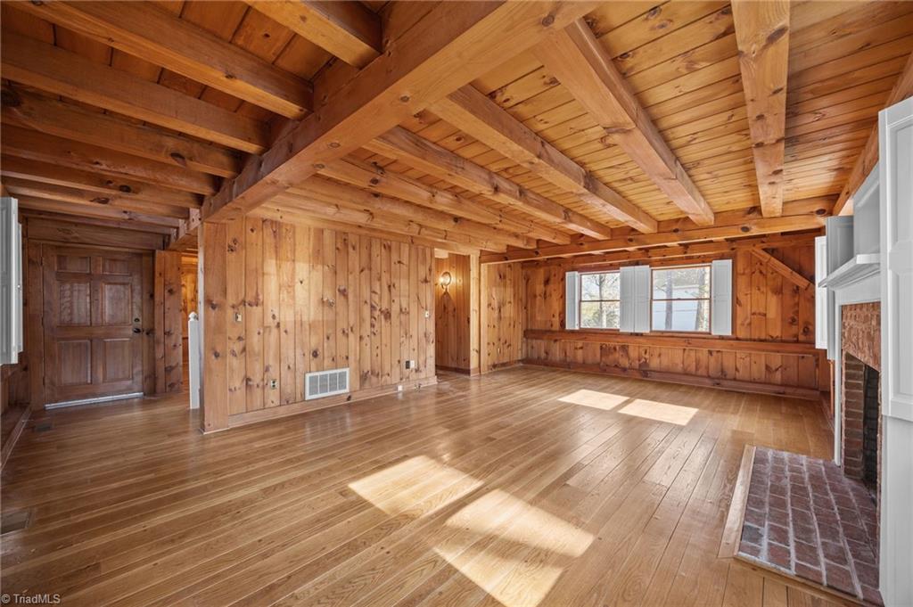 3323 North Rockingham Road Greensboro, NC 27407 - Photo 10 of 35