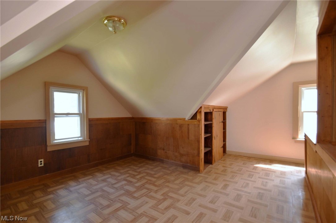 1182 Sunset Road Cleveland, OH 44124 - Photo 22 of 31