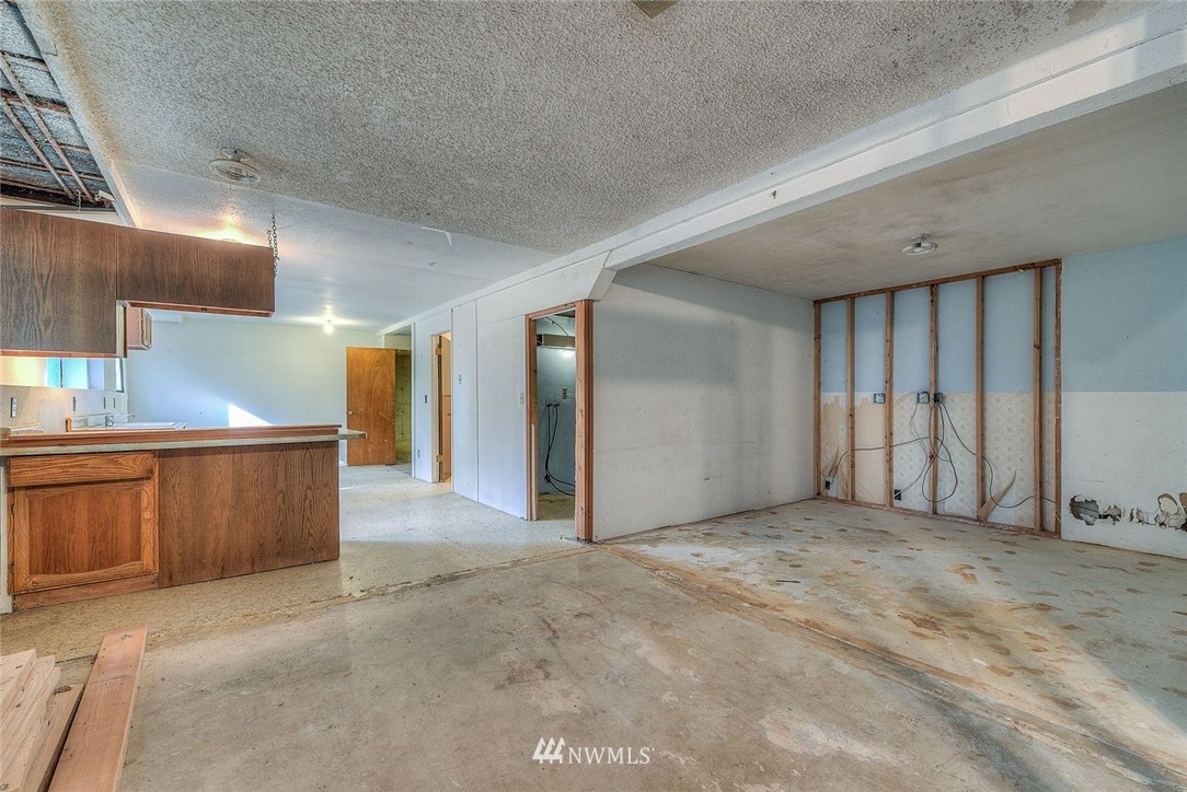 10979 Glenwood Road Southwest Port Orchard, WA 98367 - Photo 15 of 25 Gallery Image 15