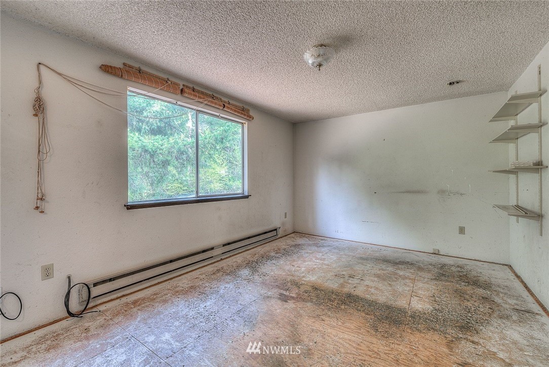 10979 Glenwood Road Southwest Port Orchard, WA 98367 - Photo 19 of 25 Gallery Image 19
