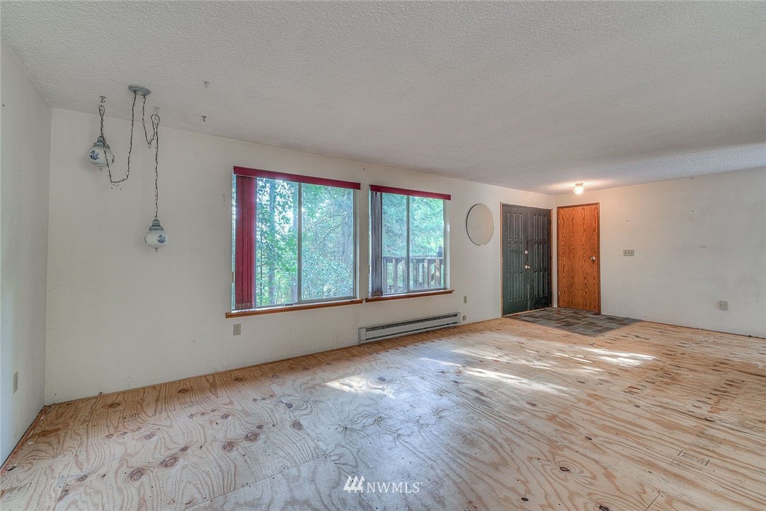 10979 Glenwood Road Southwest Port Orchard, WA 98367 - Photo 10 of 25 Gallery Image 10