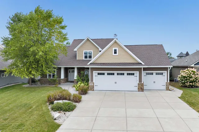 974 Magellan Court, Oneida, WI 54155