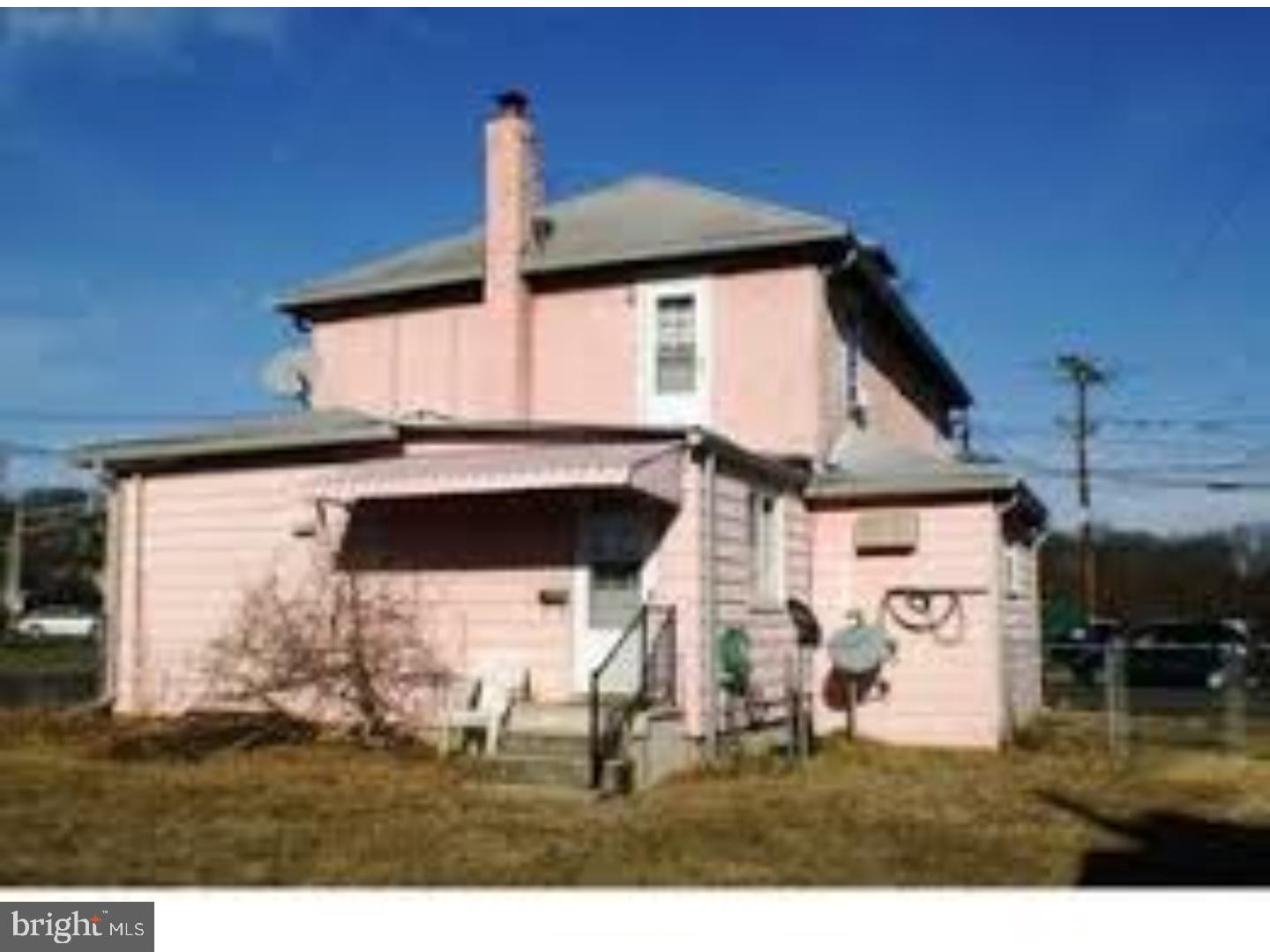 606 Warwick Road Magnolia, NJ 08049 - Photo 2 of 3