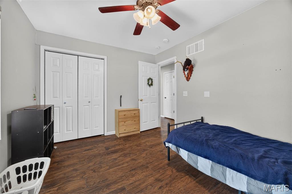 4826 Cedar Spring Drive Highland, IL 62249 - Photo 23 of 54