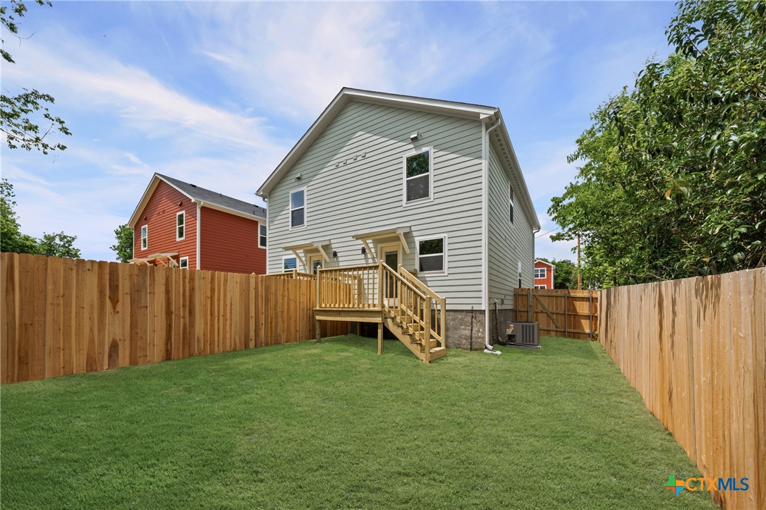 709 South 28th Street, Unit A Temple, TX 76501 - Photo 4 of 26 a view of a house with a yard