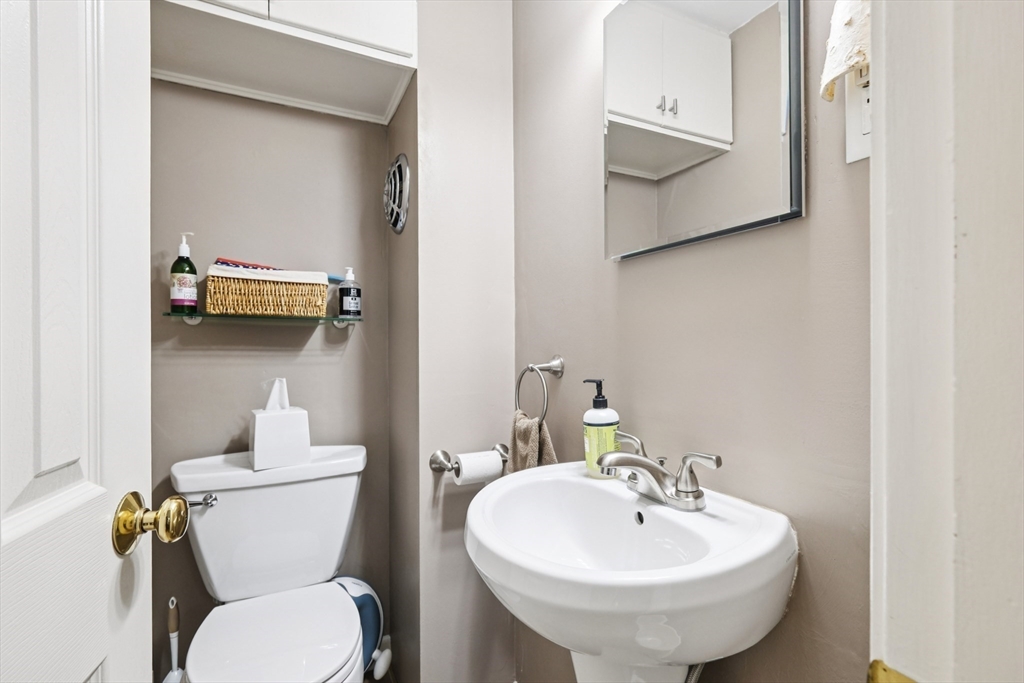 56 Conrad Road Melrose, MA 02176 - Photo 27 of 42 Gallery Image 27