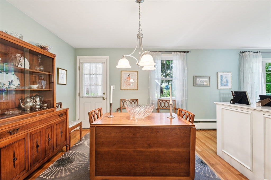 56 Conrad Road Melrose, MA 02176 - Photo 8 of 42 Gallery Image 8