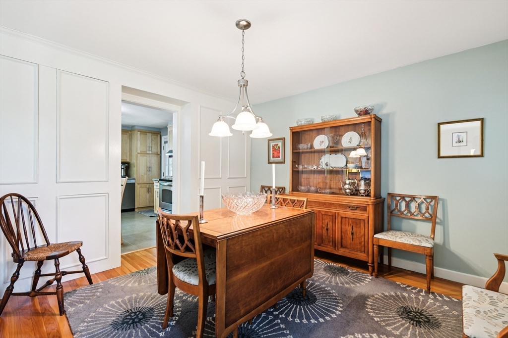 56 Conrad Road Melrose, MA 02176 - Photo 9 of 42 Gallery Image 9