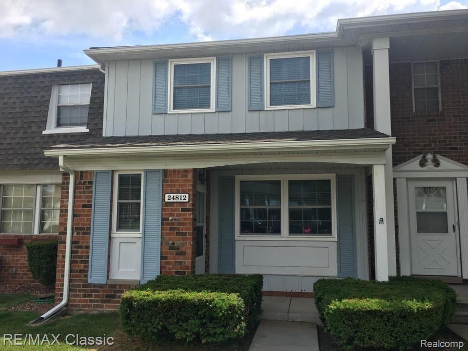 24812 Olde Orchard Novi, MI 48375 - Photo 2 of 13