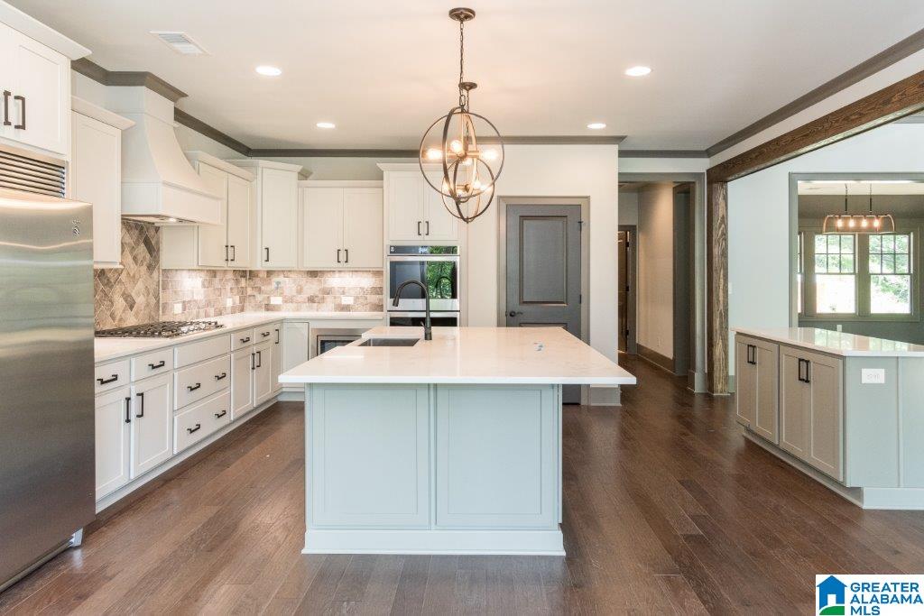 2060 Blackridge Road Birmingham, AL 35244 - Photo 5 of 23