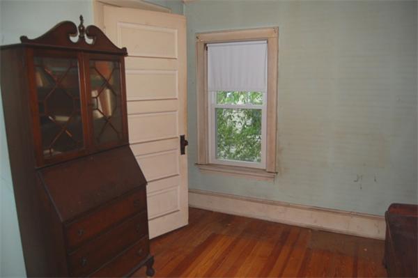 60 Oak Street Lexington, MA 02421 - Photo 3 of 6 Gallery Image 3